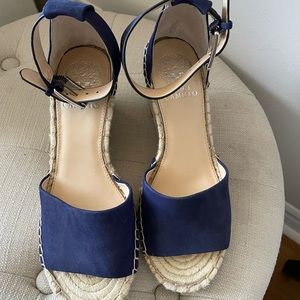 Size 8 Vince Camuto espadrilles - navy.